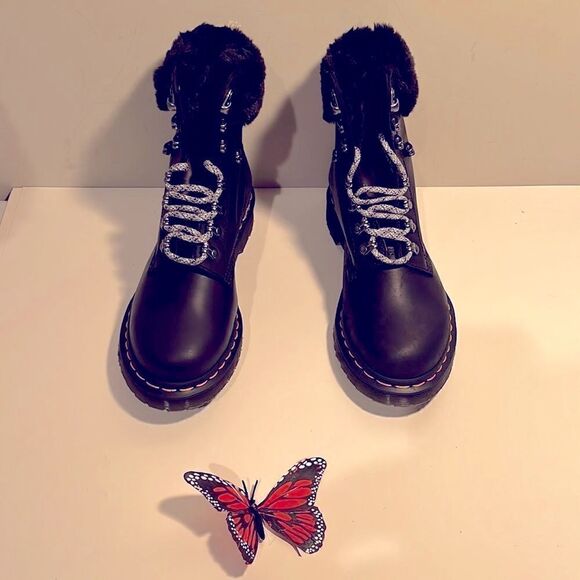 Authentic Nib Dr. Martens black leather combat boots with fur. - Picture 2 of 4